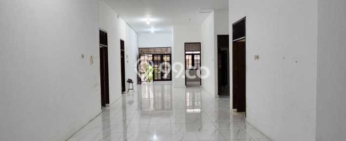 SPECIAL LISTING! Rumah area Kembangan, 2 KM, Akses Fasilitas, Luas 200m² LB 200m² SPECIAL LISTING! Rumah area Kembangan, 2 KM, Akses Fasilitas, Luas 200m² LB 200m²