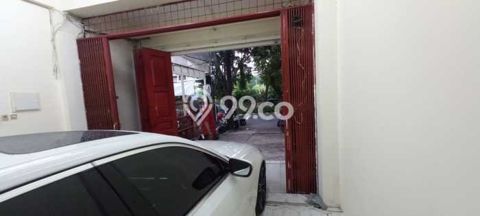 Ruko Disewakan Kawasan Kebayoran Lama, Luas 202m², Kawasan Strategis, Siap Operasi Ruko Disewakan Kawasan Kebayoran Lama, Luas 202m², Kawasan Strategis, Siap Operasi