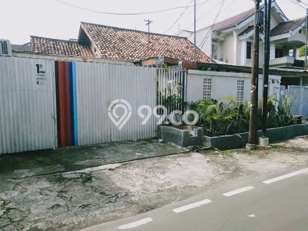 HOT DEAL! Rumah Premium di Panglima Polim, Jakarta Selatan, Luas 409m² Bangunan 350m² HOT DEAL! Rumah Premium di Panglima Polim, Jakarta Selatan, Luas 409m² Bangunan 350m²