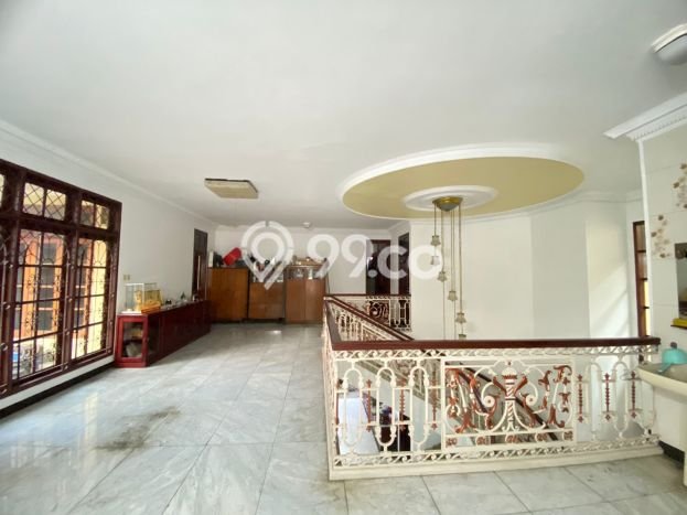 Rumah Siap Pakai di Panglima Polim, Jakarta Selatan, Luas 393m² Bangunan 400m² Rumah Siap Pakai di Panglima Polim, Jakarta Selatan, Luas 393m² Bangunan 400m²