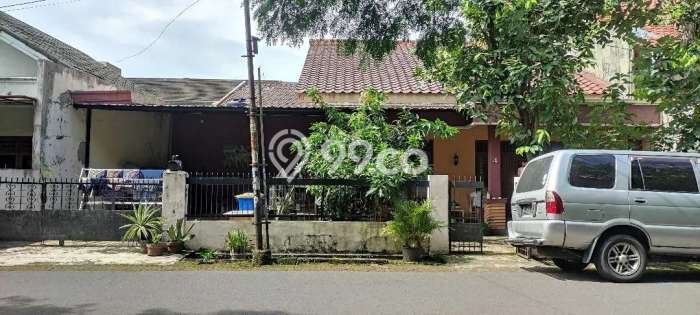 SIAP HUNI! Rumah Strategis di Pesanggrahan, LT 250m² LB 200m² SIAP HUNI! Rumah Strategis di Pesanggrahan, LT 250m² LB 200m²