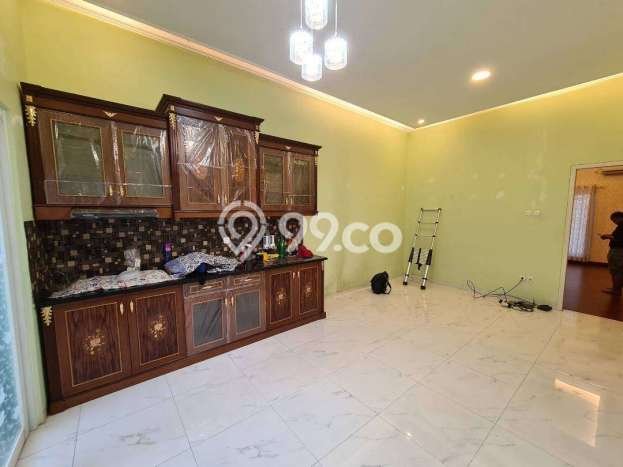 SPECIAL OFFER! Bisa KPR Rumah Modern di Cipayung, Jakarta Timur, LT 200m² LB 150m² SPECIAL OFFER! Bisa KPR Rumah Modern di Cipayung, Jakarta Timur, LT 200m² LB 150m²