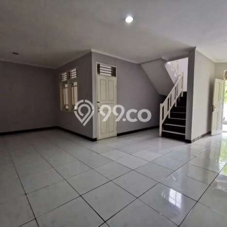 Jual Segera Rumah 3 KT 2 KM di Kawasan Komersial Pesanggrahan, Jakarta Selatan Jual Segera Rumah 3 KT 2 KM di Kawasan Komersial Pesanggrahan, Jakarta Selatan