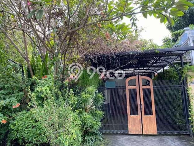 KESEMPATAN TERBAIK! Rumah Nyaman di Patal Senayan, Luas 294m² Bangunan 200m² KESEMPATAN TERBAIK! Rumah Nyaman di Patal Senayan, Luas 294m² Bangunan 200m²