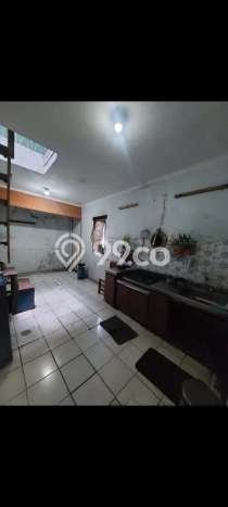 Rumah Asri 7 KT di Cipayung, Jakarta Timur - LT 175m² Rumah Asri 7 KT di Cipayung, Jakarta Timur - LT 175m²