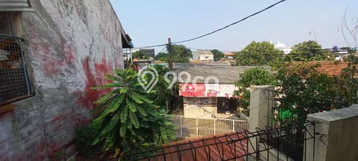 Rumah Asri 7 KT di Cipayung, Jakarta Timur - LT 175m² Rumah Asri 7 KT di Cipayung, Jakarta Timur - LT 175m²