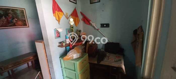 Rumah Asri 7 KT di Cipayung, Jakarta Timur - LT 175m² Rumah Asri 7 KT di Cipayung, Jakarta Timur - LT 175m²