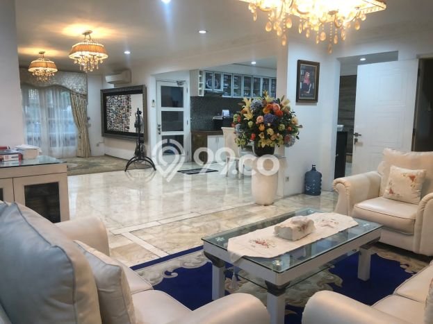 Rumah Luxury Modern Tanpa Renovasi di Pejaten Jakarta Selatan Rumah Luxury Modern Tanpa Renovasi di Pejaten Jakarta Selatan