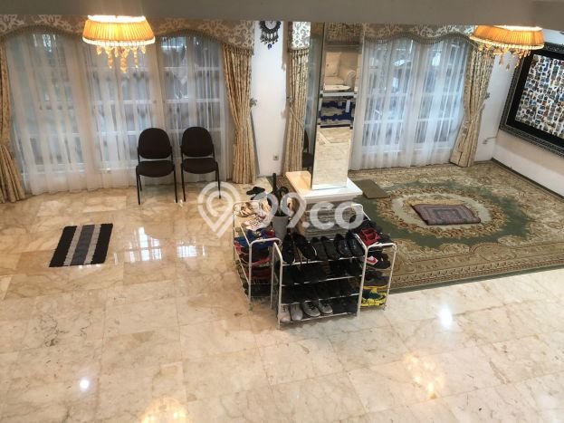 Rumah Luxury Modern Tanpa Renovasi di Pejaten Jakarta Selatan Rumah Luxury Modern Tanpa Renovasi di Pejaten Jakarta Selatan