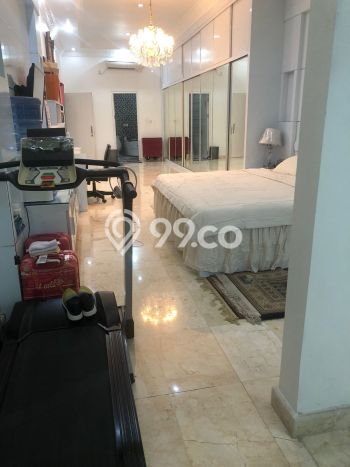 Rumah Luxury Modern Tanpa Renovasi di Pejaten Jakarta Selatan Rumah Luxury Modern Tanpa Renovasi di Pejaten Jakarta Selatan