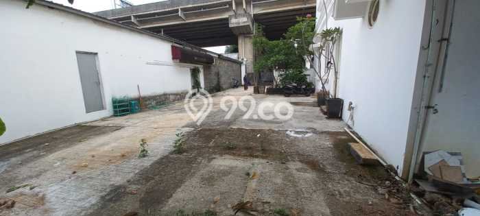 Ready to Use! Premium House LT 1500m2 Desain Modern di Pondok Labu Ready to Use! Premium House LT 1500m2 Desain Modern di Pondok Labu