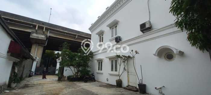 Rumah Mewah Dijual LT 1500m2 di Cilandak, Jakarta Selatan Rumah Mewah Dijual LT 1500m2 di Cilandak, Jakarta Selatan