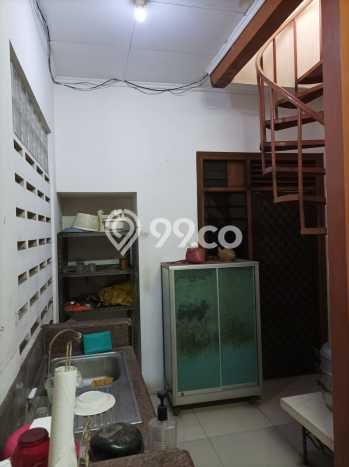 Rumah 3 KT 4 KM di Area Kemandoran, Jakarta Selatan Rumah 3 KT 4 KM di Area Kemandoran, Jakarta Selatan
