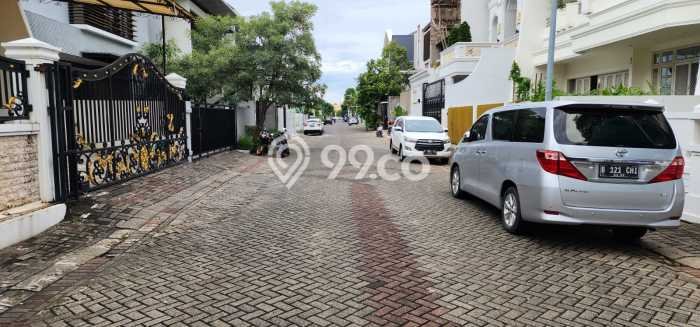 Rumah Lokasi Strategis di Kelapa Gading, Jakarta Utara, LT 337m² Bangunan 400m² Rumah Lokasi Strategis di Kelapa Gading, Jakarta Utara, LT 337m² Bangunan 400m²