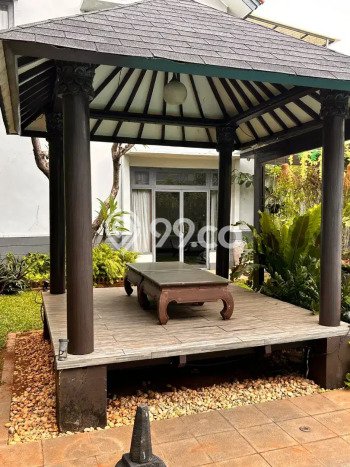 Rumah Eksklusif Siap Huni LT 1146m2 di Kebon Jeruk, Jakarta Barat Rumah Eksklusif Siap Huni LT 1146m2 di Kebon Jeruk, Jakarta Barat