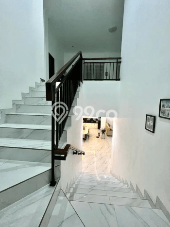 Rumah Mewah LB 435m2 Siap Pakai Desain Elegan di Lebak Bulus, Jakarta Selatan Rumah Mewah LB 435m2 Siap Pakai Desain Elegan di Lebak Bulus, Jakarta Selatan