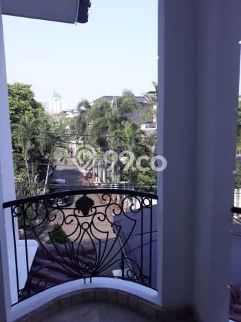 Rumah Mewah LB 438m2 Siap Huni Desain Elegan di Pondok Indah, Jakarta Selatan Rumah Mewah LB 438m2 Siap Huni Desain Elegan di Pondok Indah, Jakarta Selatan