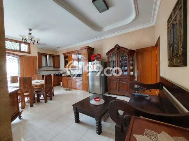 Jual Rumah Luas Megah Dengan View Cantik di Bambu Apus, Jakarta Timur Jual Rumah Luas Megah Dengan View Cantik di Bambu Apus, Jakarta Timur