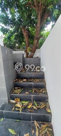 PENAWARAN TERBAIK! Rumah Strategis area Pondok Indah, Luas 120m² LB 302m² PENAWARAN TERBAIK! Rumah Strategis area Pondok Indah, Luas 120m² LB 302m²