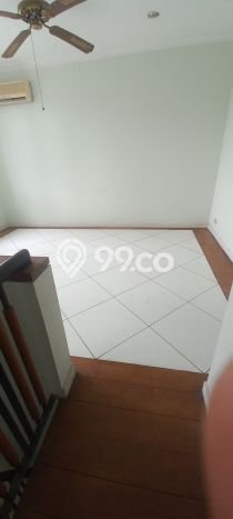 Rumah area Senayan, Dekat Stasiun, 5 KM, Luas 450m² LB 400m² Rumah area Senayan, Dekat Stasiun, 5 KM, Luas 450m² LB 400m²