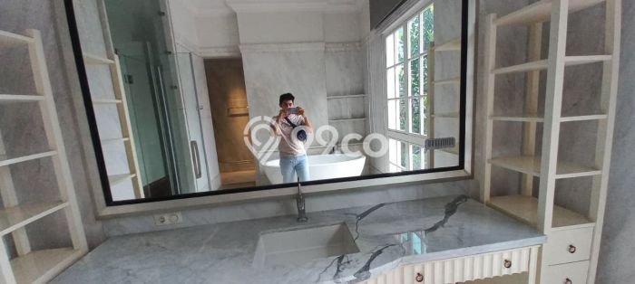 Hunian Mewah LB 1100m2 Siap Pakai Desain Elegan di Kuningan, Jakarta Selatan Hunian Mewah LB 1100m2 Siap Pakai Desain Elegan di Kuningan, Jakarta Selatan