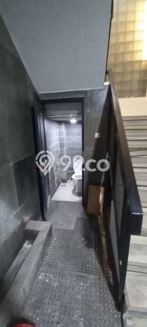 Area Strategis! Disewakan Ruko Lokasi Kebayoran Baru, Jakarta Selatan Cocok untuk Bisnis Area Strategis! Disewakan Ruko Lokasi Kebayoran Baru, Jakarta Selatan Cocok untuk Bisnis