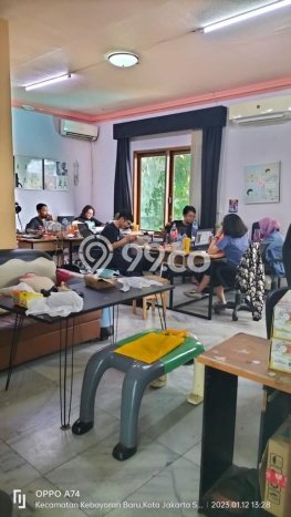 Lokasi terbaik! Rumah siap huni dikontrakkan di Kebayoran Baru LB 800m2 Lokasi terbaik! Rumah siap huni dikontrakkan di Kebayoran Baru LB 800m2