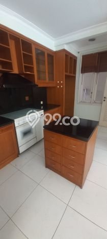 Rumah area Senayan, Dekat Stasiun, 5 KM, Luas 450m² LB 400m² Rumah area Senayan, Dekat Stasiun, 5 KM, Luas 450m² LB 400m²