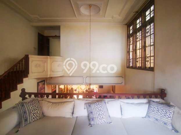 For Sale! Luxury House LT 242m2 Desain Modern di Tomang For Sale! Luxury House LT 242m2 Desain Modern di Tomang