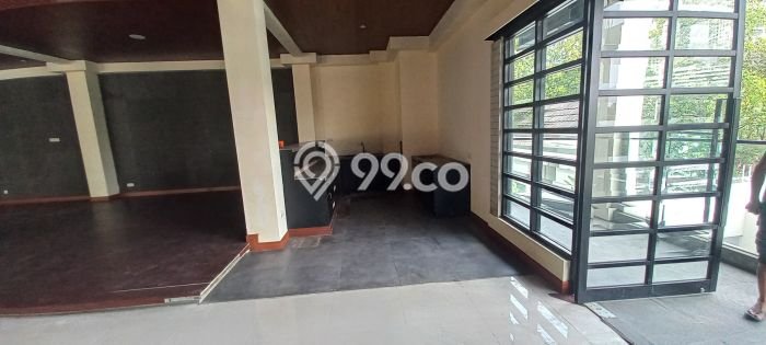 Area Strategis! Disewakan Ruko Lokasi Kebayoran Baru, Jakarta Selatan Cocok untuk Bisnis Area Strategis! Disewakan Ruko Lokasi Kebayoran Baru, Jakarta Selatan Cocok untuk Bisnis