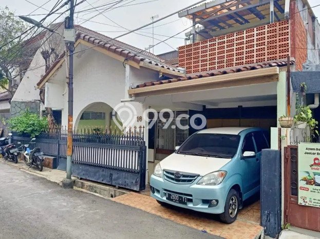 Rumah Luxury Modern Tanpa Renovasi di Rawamangun Jakarta Timur Rumah Luxury Modern Tanpa Renovasi di Rawamangun Jakarta Timur