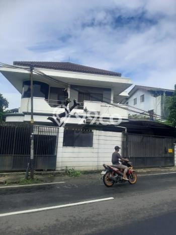 Rumah di Cilandak, 4 KM, Lingkungan Nyaman Rumah di Cilandak, 4 KM, Lingkungan Nyaman