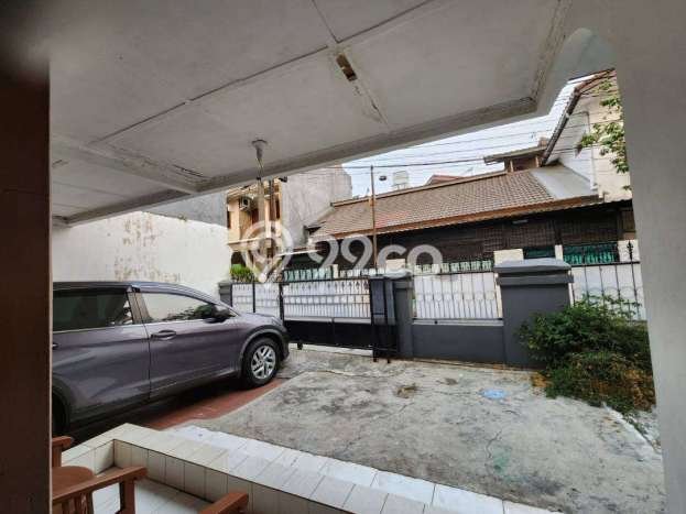 Ready to Use! Premium House LT 156m2 Desain Elegan di Kemanggisan Ready to Use! Premium House LT 156m2 Desain Elegan di Kemanggisan