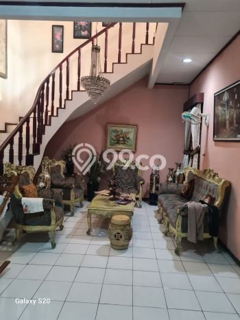 Rumah Elit LB 334m2 Siap Pakai Desain Elegan di Srengseng, Jakarta Barat Rumah Elit LB 334m2 Siap Pakai Desain Elegan di Srengseng, Jakarta Barat
