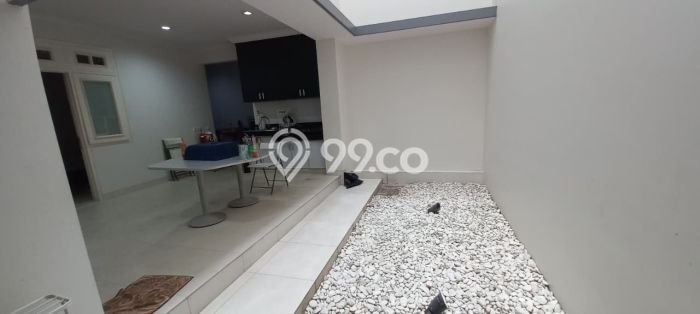 Hunian Mewah LB 1100m2 Siap Pakai Desain Elegan di Kuningan, Jakarta Selatan Hunian Mewah LB 1100m2 Siap Pakai Desain Elegan di Kuningan, Jakarta Selatan