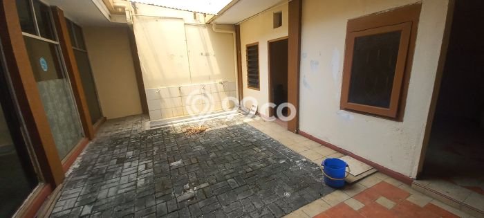 PROPERTI UNGGULAN! Rumah area Kramat, 4 KM, Lingkungan Elite, Luas 390m² LB 680m² PROPERTI UNGGULAN! Rumah area Kramat, 4 KM, Lingkungan Elite, Luas 390m² LB 680m²