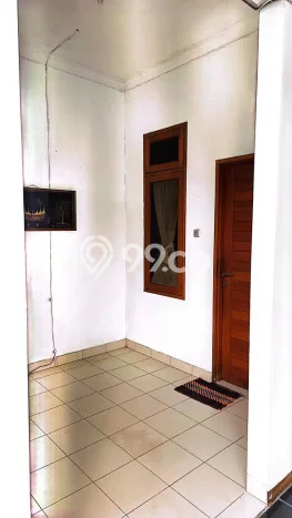 PREMIUM CHOICE! Rumah kawasan Senayan, 4 KT, Lingkungan Asri, Luas 300m² Bangunan 430m² PREMIUM CHOICE! Rumah kawasan Senayan, 4 KT, Lingkungan Asri, Luas 300m² Bangunan 430m²
