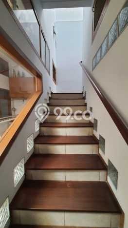 Ready to Use! Premium House LT 180m2 Desain Modern di Rawamangun Ready to Use! Premium House LT 180m2 Desain Modern di Rawamangun