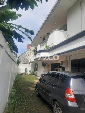 Rumah di Cilandak, 4 KM, Lingkungan Nyaman Rumah di Cilandak, 4 KM, Lingkungan Nyaman