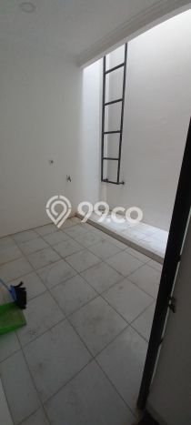 PENAWARAN TERBAIK! Rumah Strategis area Pondok Indah, Luas 120m² LB 302m² PENAWARAN TERBAIK! Rumah Strategis area Pondok Indah, Luas 120m² LB 302m²
