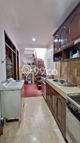 KESEMPATAN EMAS! Rumah di MT Haryono, Jakarta Selatan, Luas 352m² LB 210m² KESEMPATAN EMAS! Rumah di MT Haryono, Jakarta Selatan, Luas 352m² LB 210m²