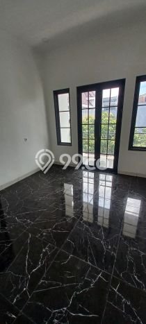 PENAWARAN TERBAIK! Rumah Strategis area Pondok Indah, Luas 120m² LB 302m² PENAWARAN TERBAIK! Rumah Strategis area Pondok Indah, Luas 120m² LB 302m²