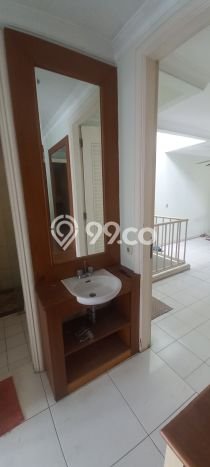 Rumah area Senayan, Dekat Stasiun, 5 KM, Luas 450m² LB 400m² Rumah area Senayan, Dekat Stasiun, 5 KM, Luas 450m² LB 400m²