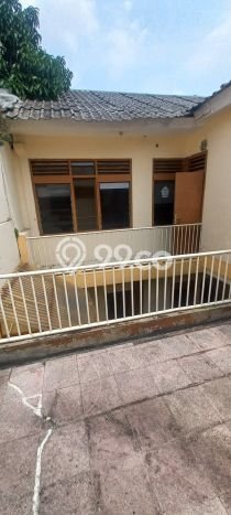 PROPERTI UNGGULAN! Rumah area Kramat, 4 KM, Lingkungan Elite, Luas 390m² LB 680m² PROPERTI UNGGULAN! Rumah area Kramat, 4 KM, Lingkungan Elite, Luas 390m² LB 680m²