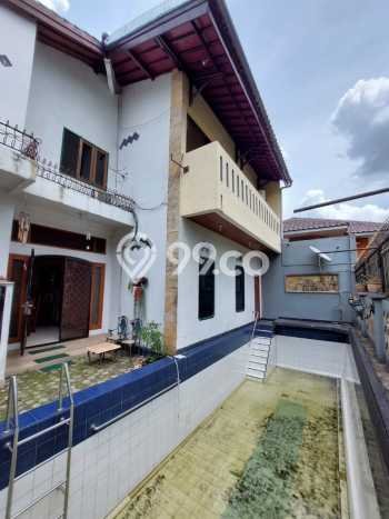 Jual Rumah Luas Megah Dengan View Cantik di Bambu Apus, Jakarta Timur Jual Rumah Luas Megah Dengan View Cantik di Bambu Apus, Jakarta Timur