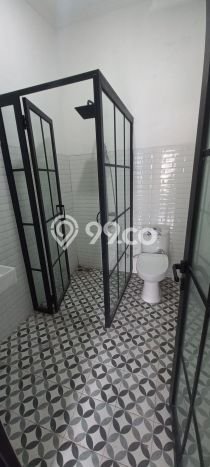 PENAWARAN TERBAIK! Rumah Strategis area Pondok Indah, Luas 120m² LB 302m² PENAWARAN TERBAIK! Rumah Strategis area Pondok Indah, Luas 120m² LB 302m²