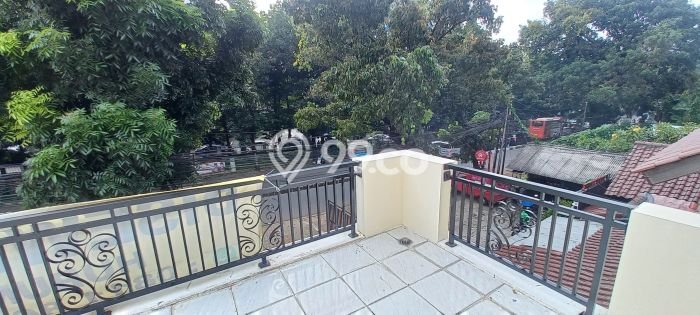 Area Strategis! Disewakan Ruko Lokasi Kebayoran Baru, Jakarta Selatan Cocok untuk Bisnis Area Strategis! Disewakan Ruko Lokasi Kebayoran Baru, Jakarta Selatan Cocok untuk Bisnis