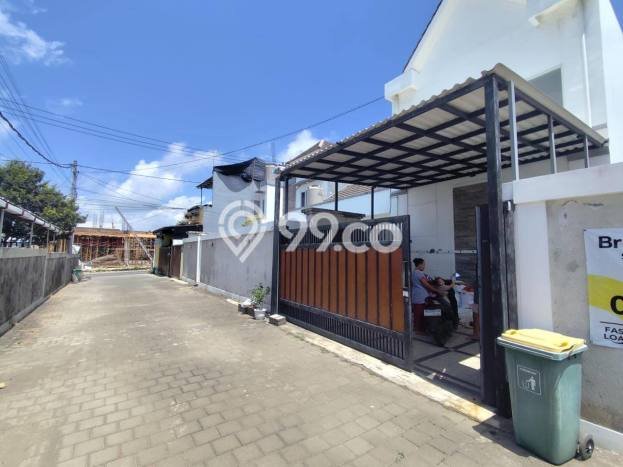 Peluang Langka! Vila Kawasan , Dimensi 178m2m², Posisi Premium dekat dengan beragam fasilitas Peluang Langka! Vila Kawasan , Dimensi 178m2m², Posisi Premium dekat dengan beragam fasilitas