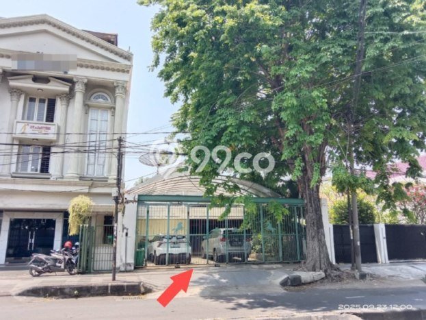 Rumah Berkelas LT 340m2m² / LB 340m2m² di Kompleks Perumahan Surabaya Kota, Surabaya Rumah Berkelas LT 340m2m² / LB 340m2m² di Kompleks Perumahan Surabaya Kota, Surabaya