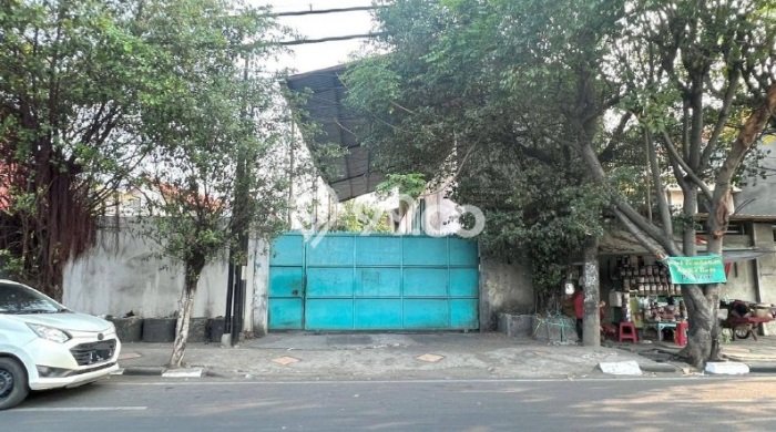 Unit Gudang Dijual di Kenjeran Surabaya Luas Bangunan 1300m2 Unit Gudang Dijual di Kenjeran Surabaya Luas Bangunan 1300m2